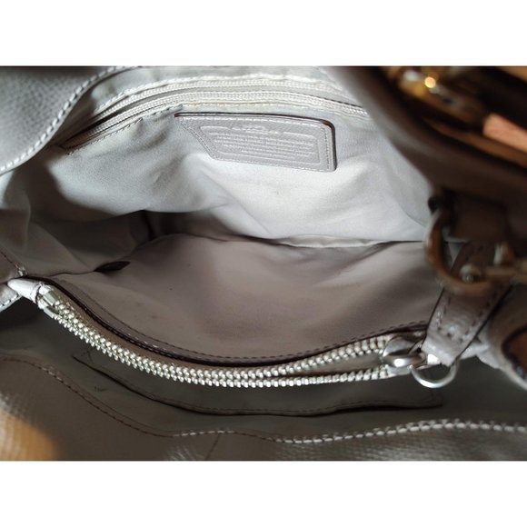 2 COACH items. Coach Minetta Cross body Bag and Wallet. - Picture 7 of 8